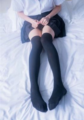 英语老师用丝袜脚帮我爽-超清免费韩国在线观看
